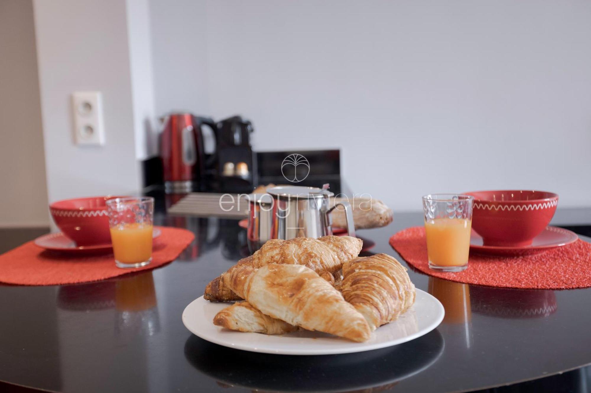 Palais Miramar - Suite & B31 - Croisette Emplacement Unique - 20M Plage - Wifi - Clim Cannes Luaran gambar