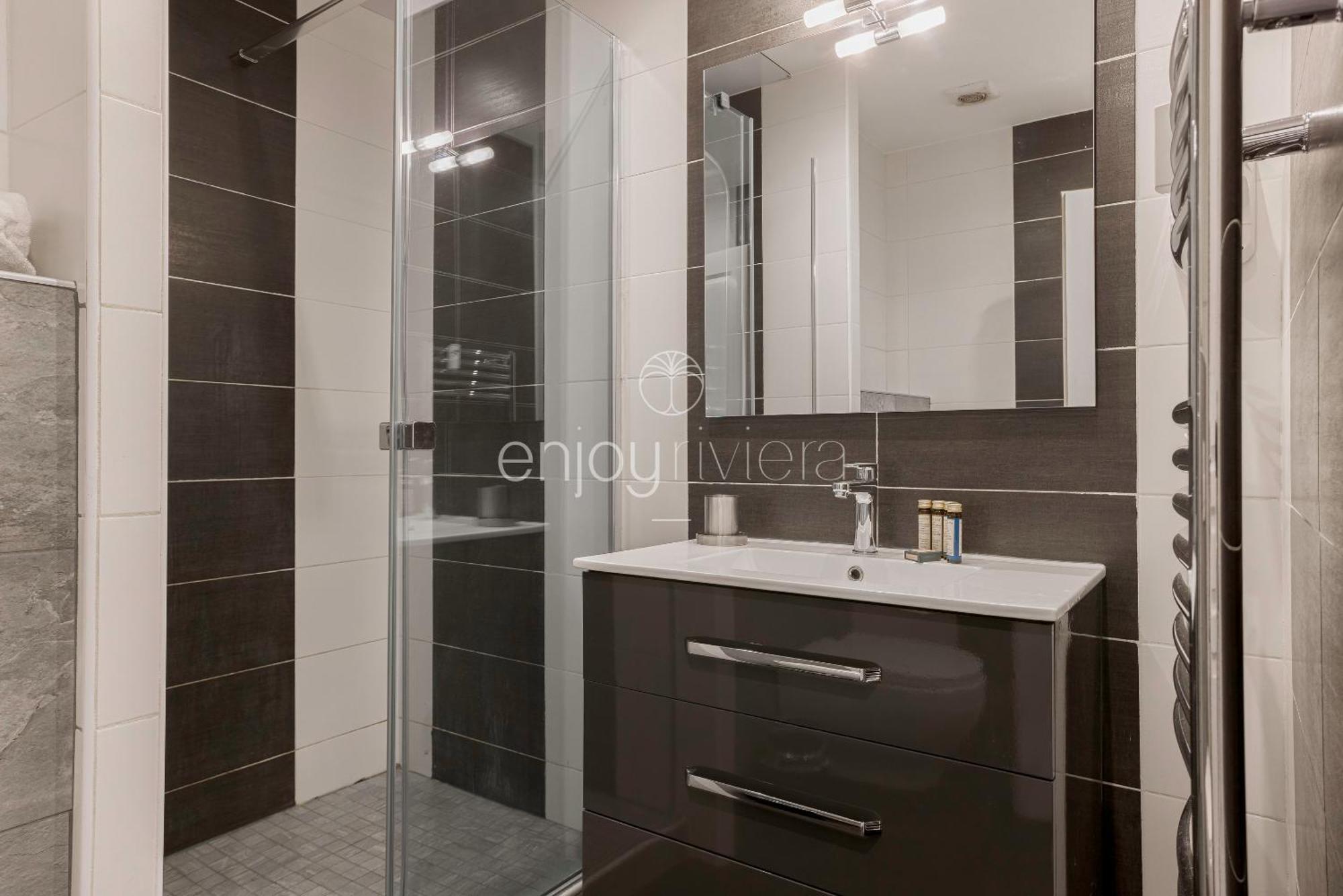 Palais Miramar - Suite & B31 - Croisette Emplacement Unique - 20M Plage - Wifi - Clim Cannes Luaran gambar
