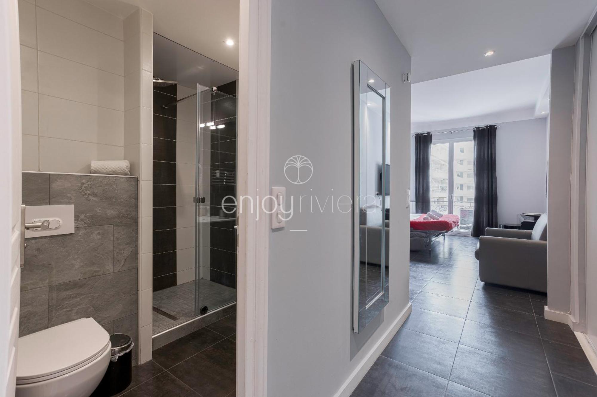 Palais Miramar - Suite & B31 - Croisette Emplacement Unique - 20M Plage - Wifi - Clim Cannes Luaran gambar